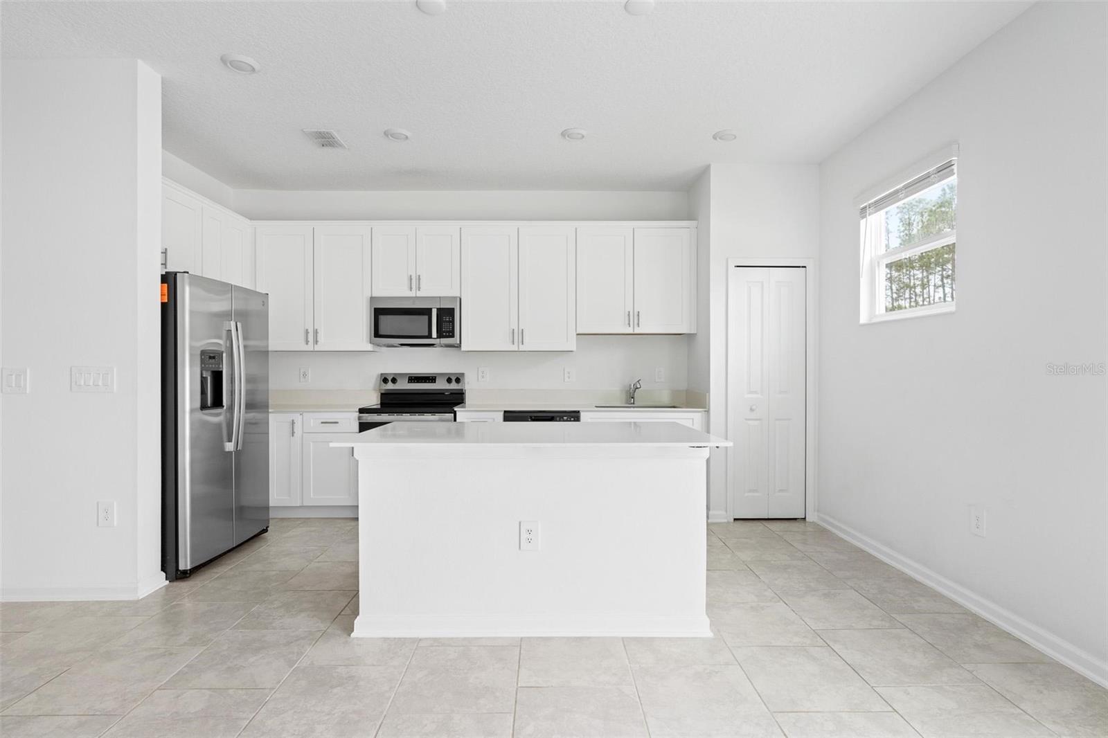 LAKE WILSON RESERVE - Residential Lease