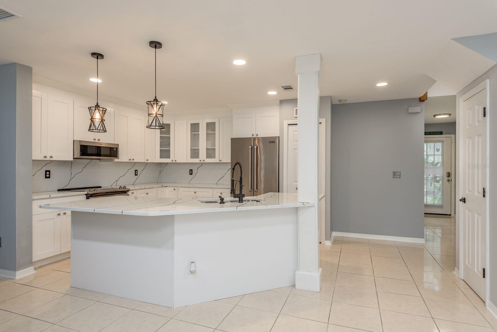1128 SUNSET POINT ROAD 403