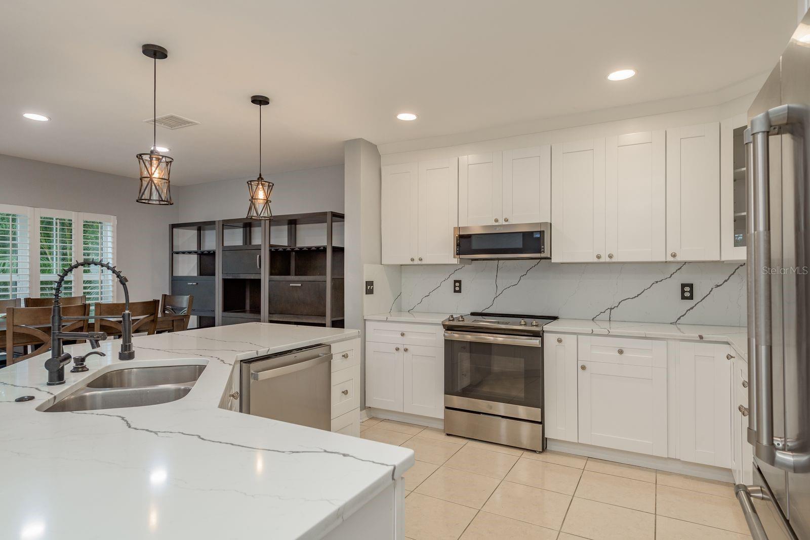 1128 SUNSET POINT ROAD 403