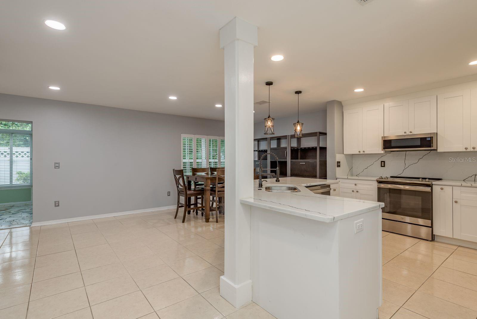 1128 SUNSET POINT ROAD 403