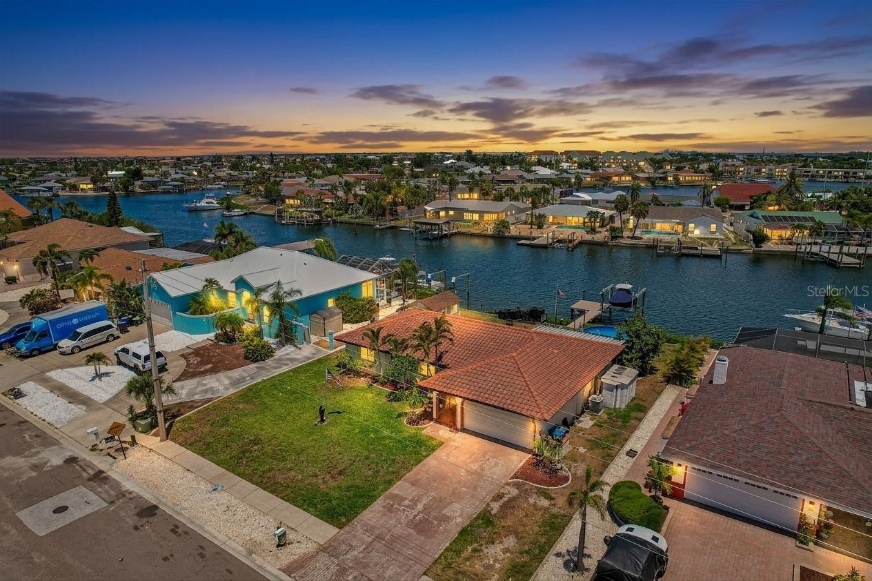 801 FLAMINGO DRIVE