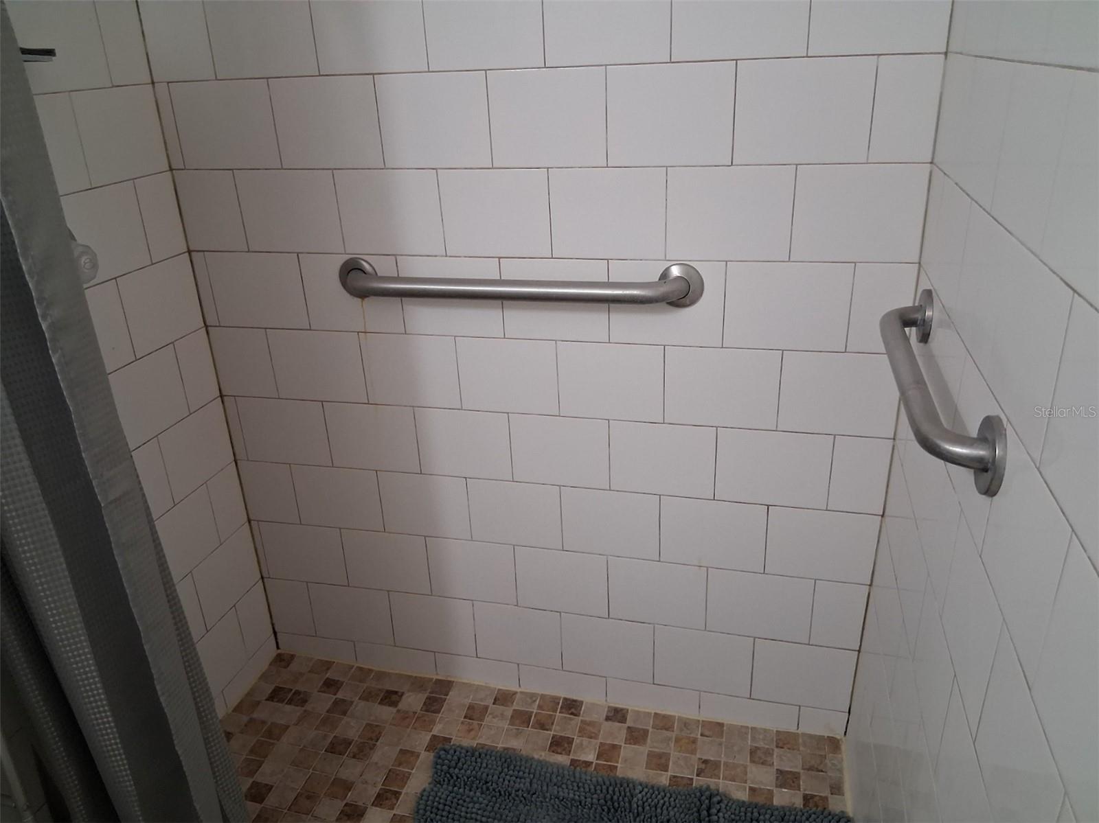 CAPE CAY - Residential Lease