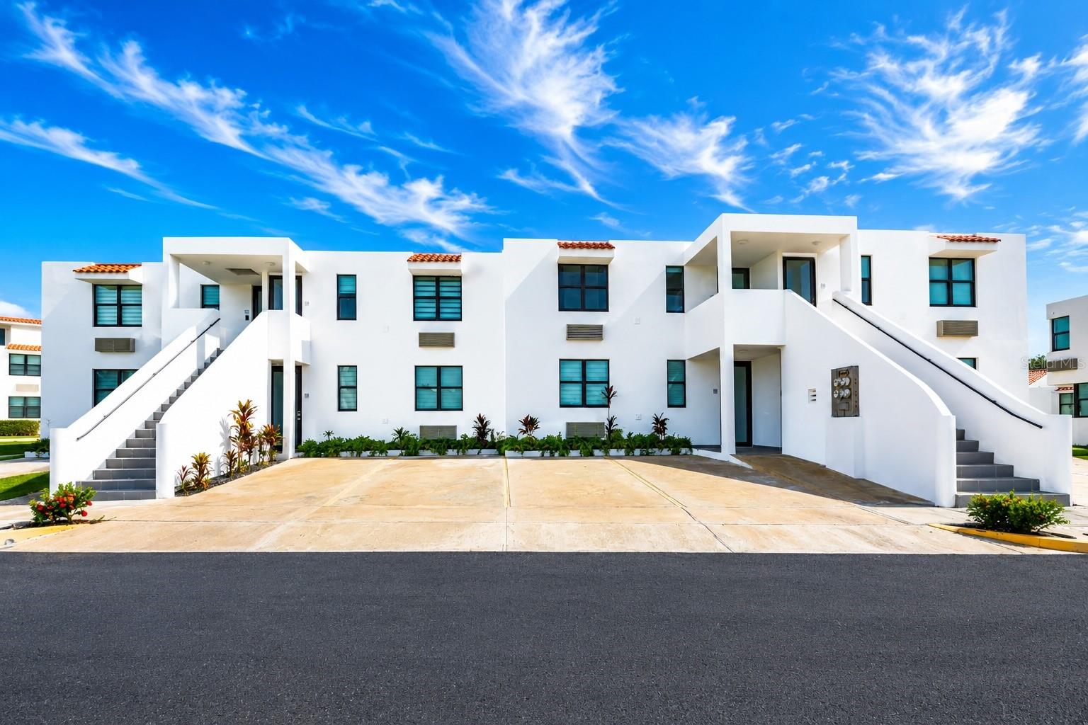 215 MARBELA CASA DE PLAYA C-215
