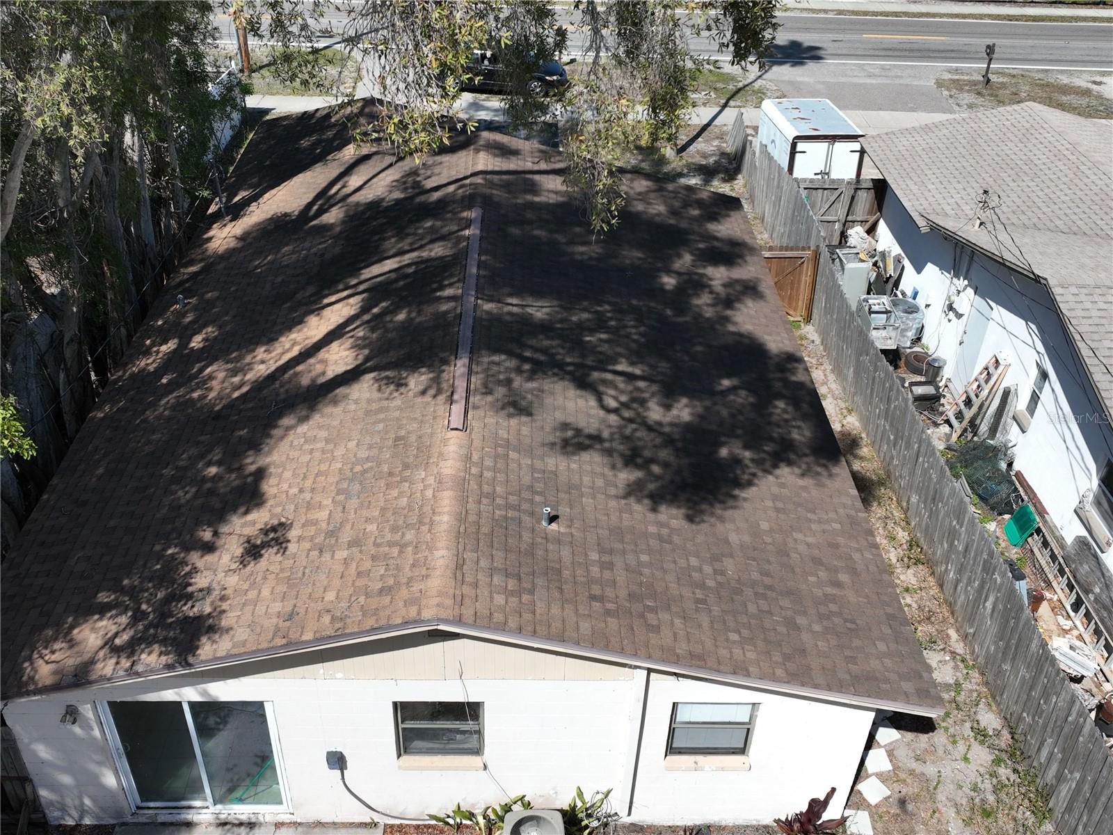 TWIN LAKES MANOR - Residential