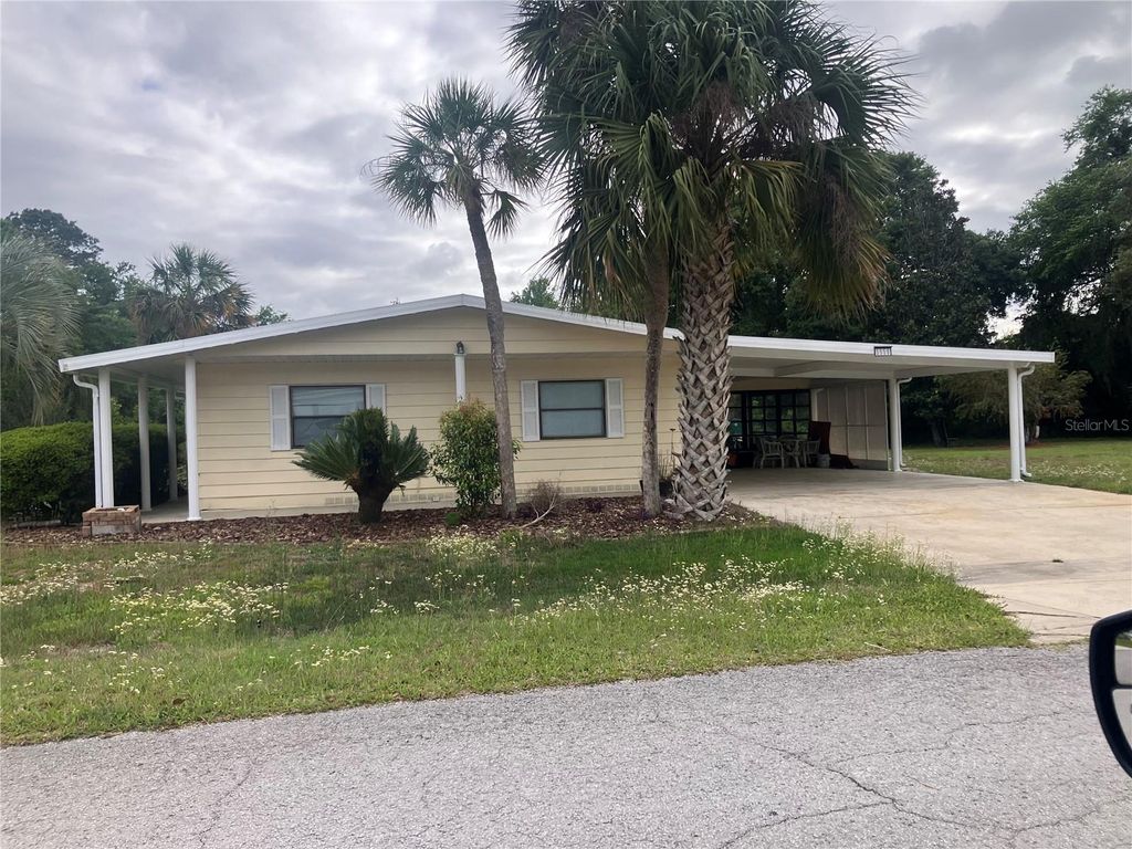 Photo of 5556 Columbus Circle, Wildwood, FL 34785 (MLS # G5110797)