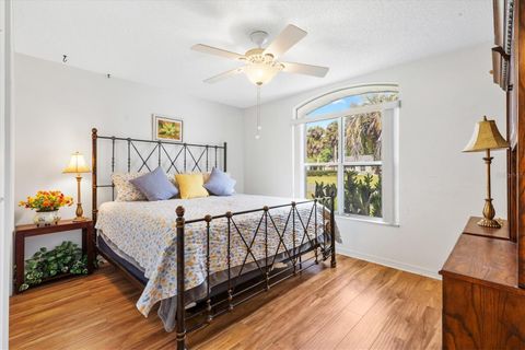 Tiny photo for 711 Agua Way, Lady Lake, FL 32159 (MLS # OM721529)