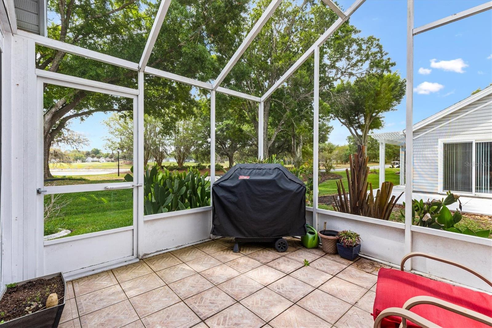 LADY LAKE ORANGE BLOSSOM GARDENS UNIT 16 - Residential