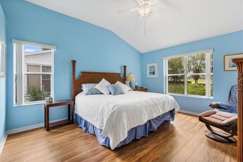 Tiny photo for 711 Agua Way, Lady Lake, FL 32159 (MLS # OM721529)