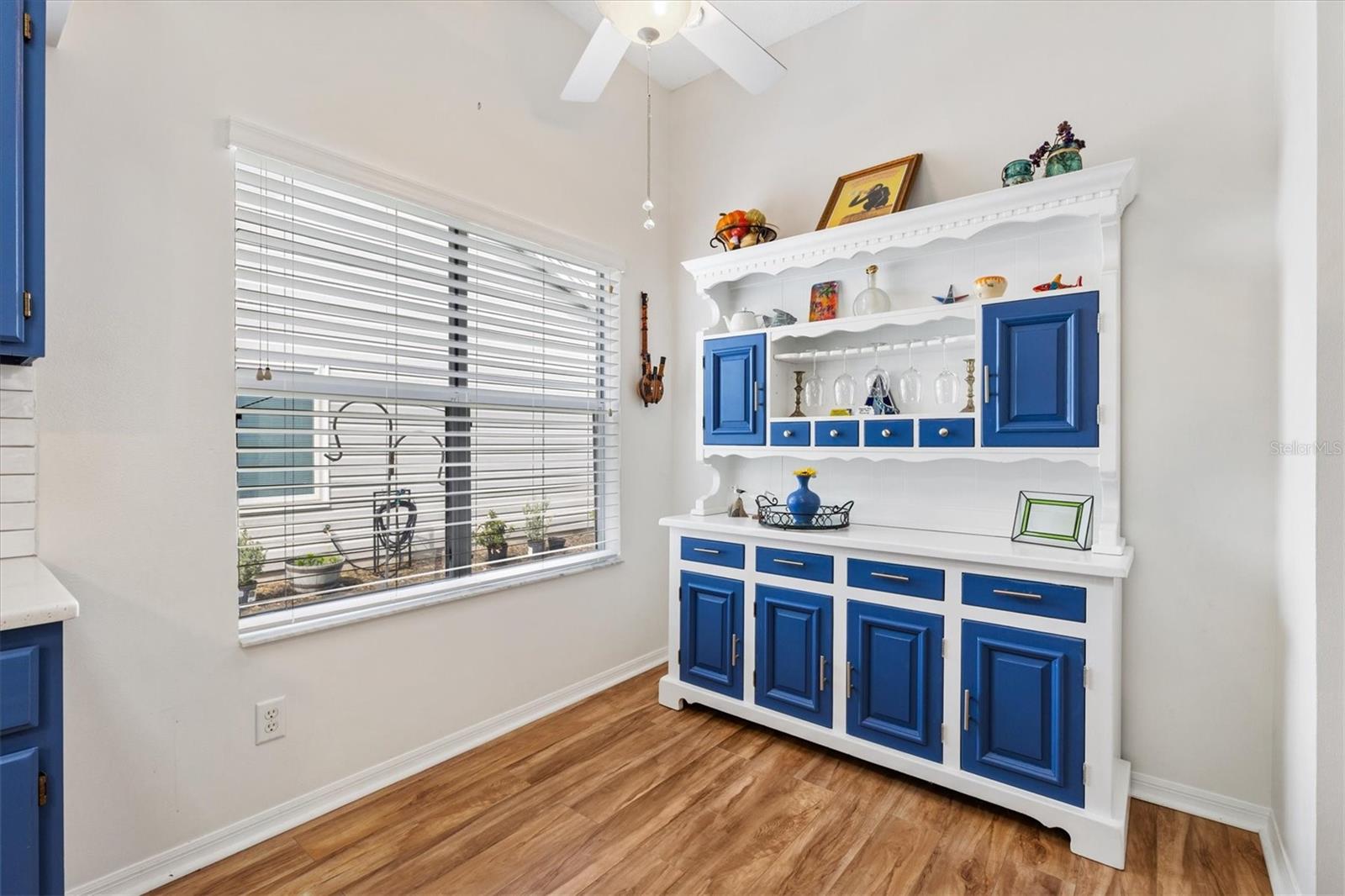 LADY LAKE ORANGE BLOSSOM GARDENS UNIT 16 - Residential