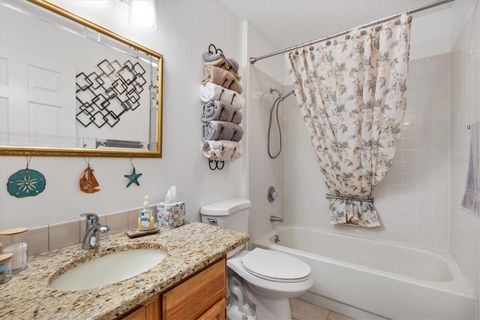 Tiny photo for 711 Agua Way, Lady Lake, FL 32159 (MLS # OM721529)