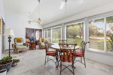 Tiny photo for 711 Agua Way, Lady Lake, FL 32159 (MLS # OM721529)