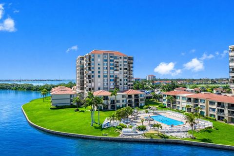 Photo of 6372 Palma Del Mar Boulevard S #304, St Petersburg, FL 33715 (MLS # TB8484358)
