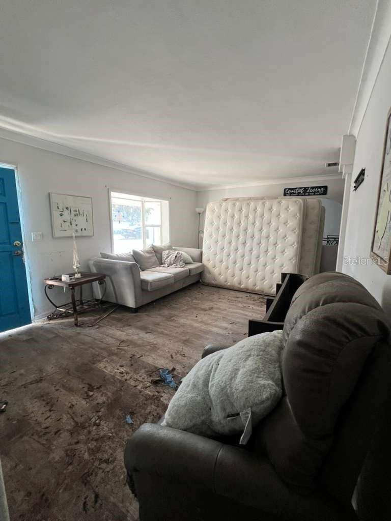 BAY ISLAND - Residential