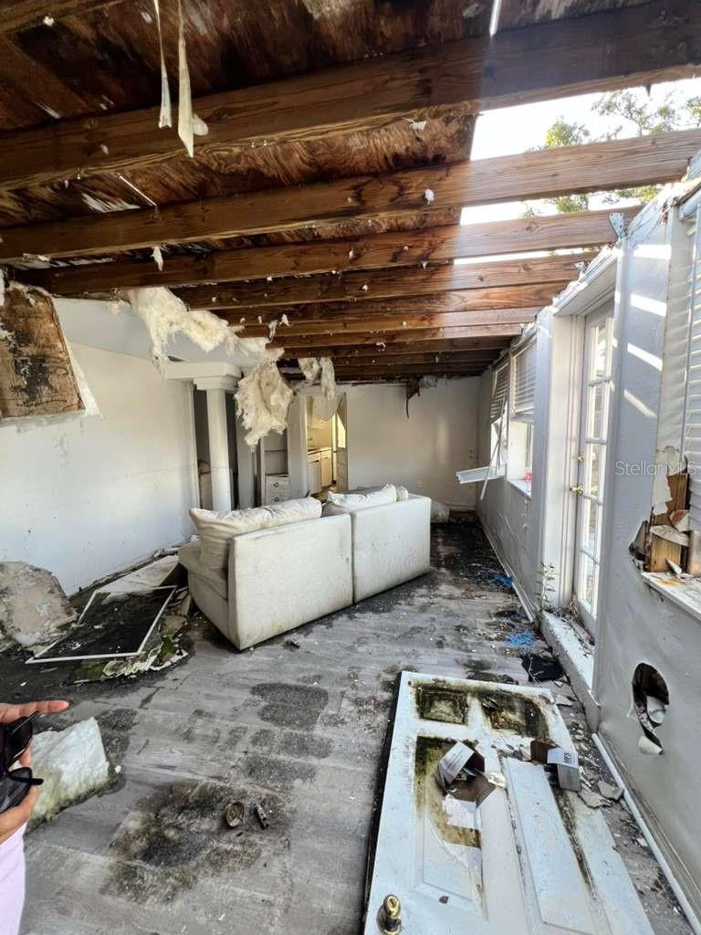 BAY ISLAND - Residential