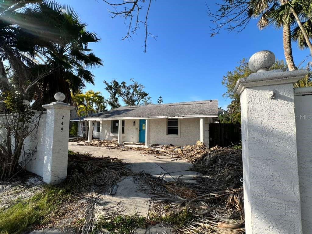 BAY ISLAND - Residential