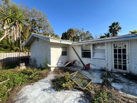 Photo of 749 Siesta Drive, Sarasota, FL 34242 (MLS # O6399340)