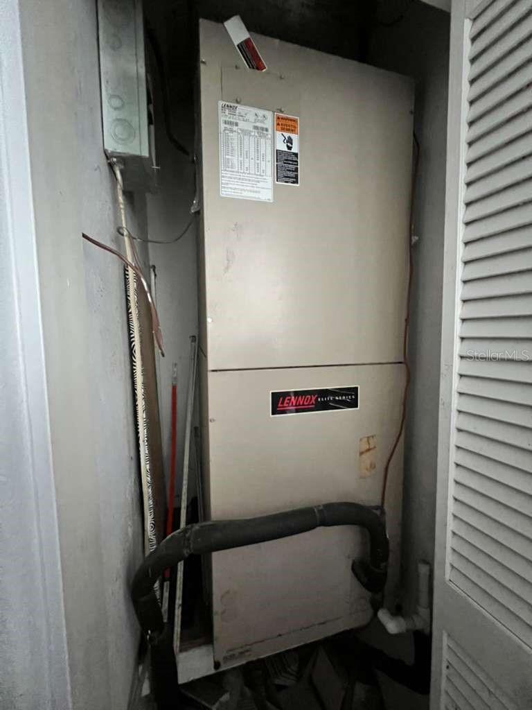 BAY ISLAND - Residential