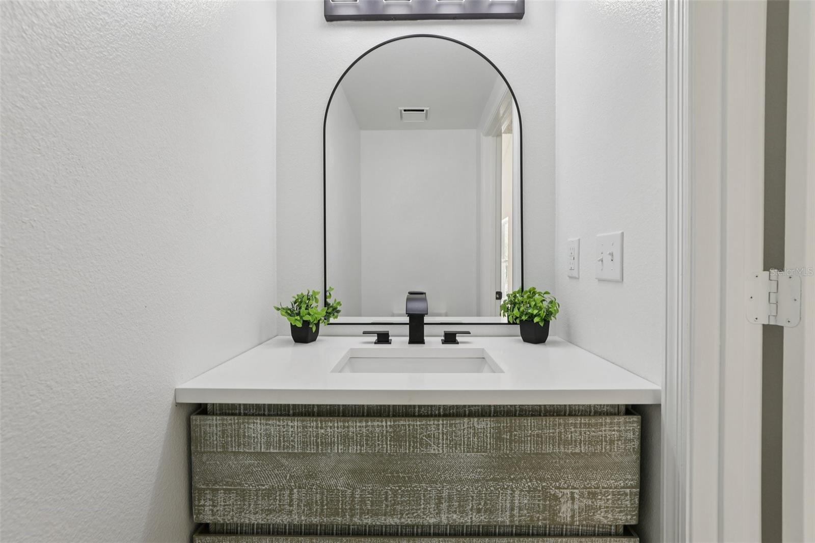 LINDFIELDS UNIT 1 - Residential