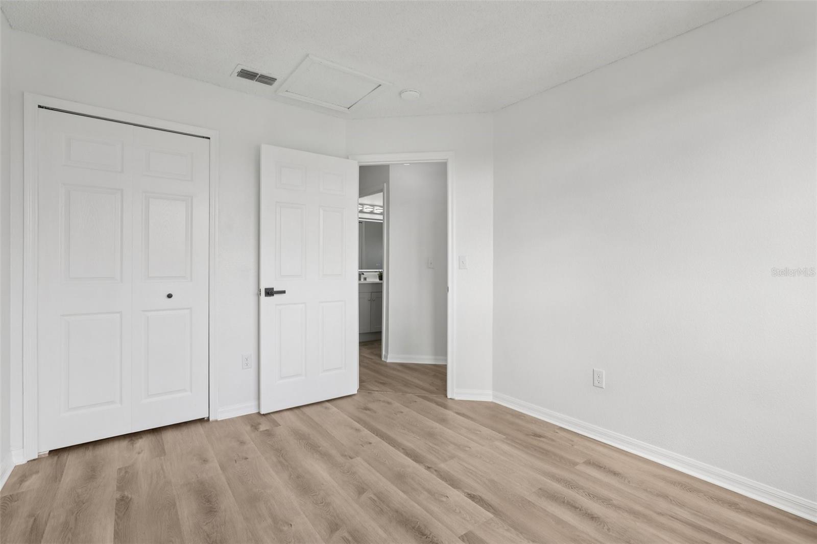 LINDFIELDS UNIT 1 - Residential