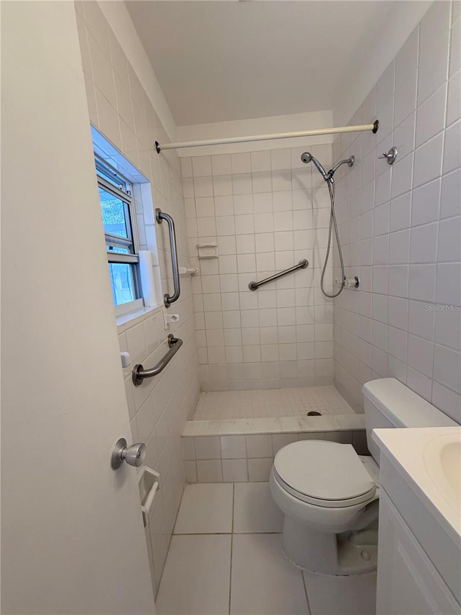 CLEARVIEW OAKS BLDG 22 - Residential