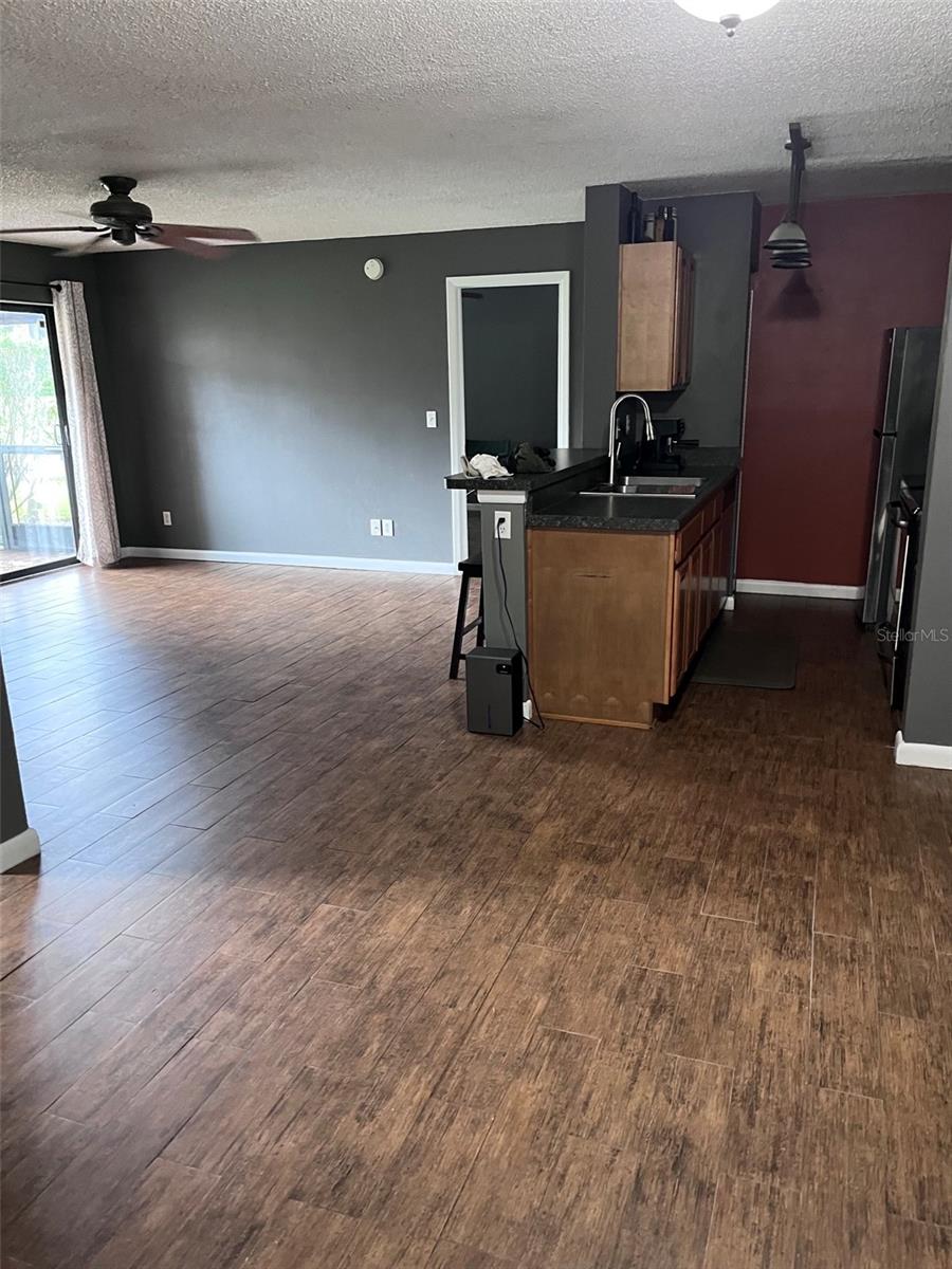2050 HUNTERS GLEN DRIVE 614