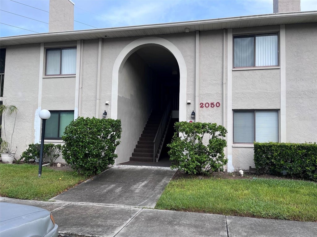 Photo of 2050 Hunters Glen Drive #614, Dunedin, FL 34698 (MLS # TB8555716)