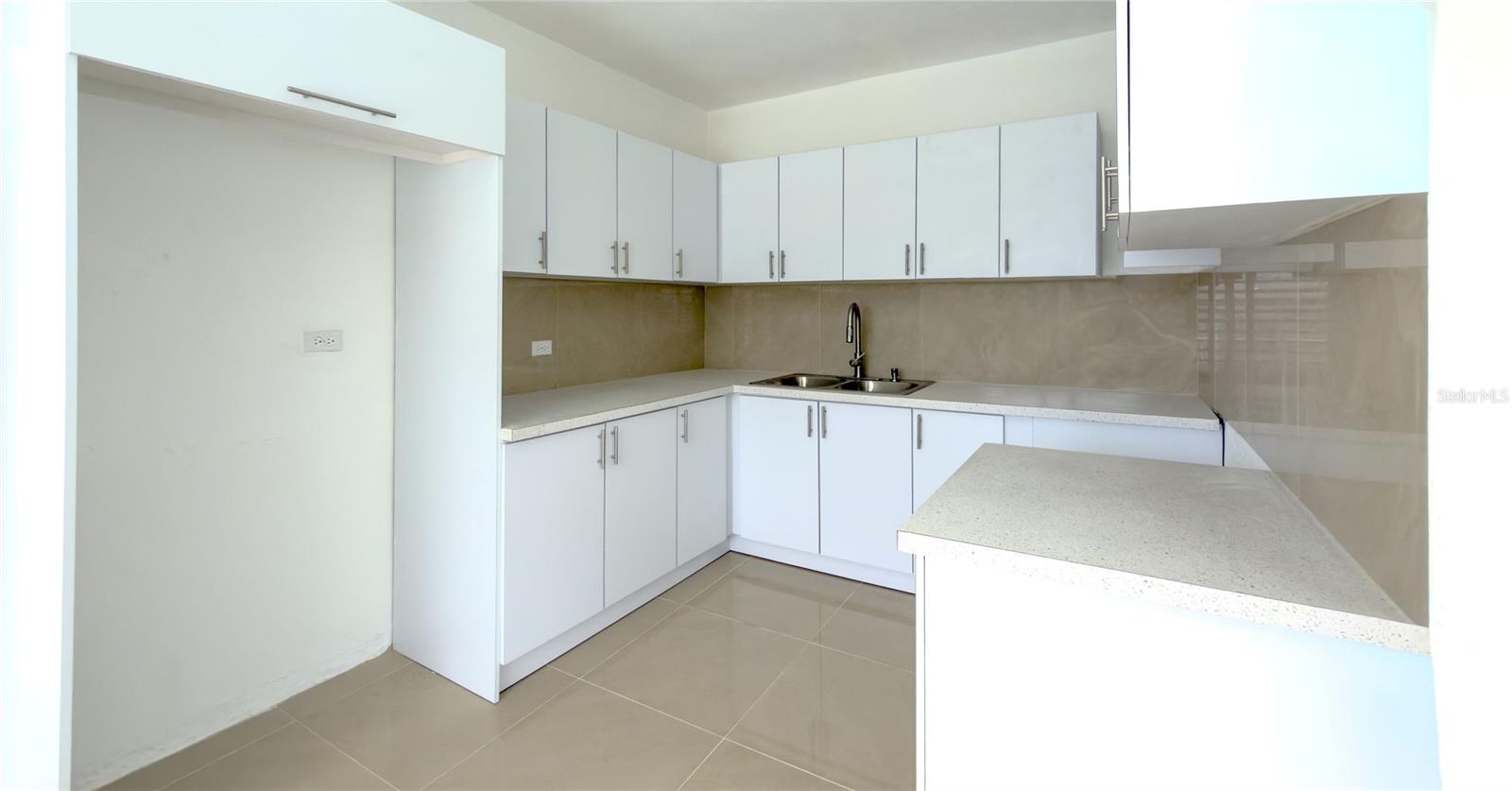 URB. LAS TRES T - Residential