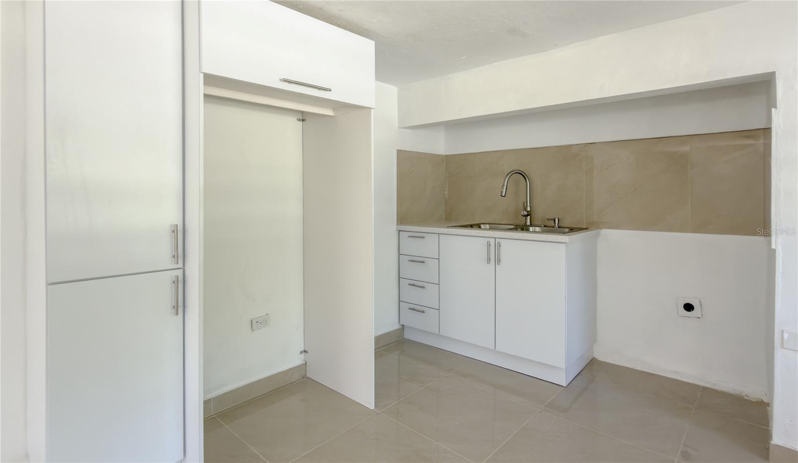 URB. LAS TRES T - Residential