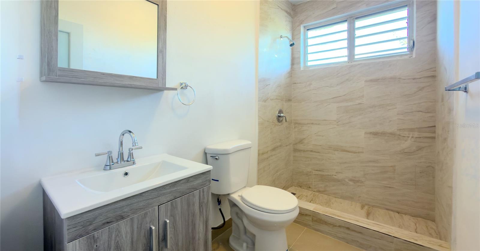 URB. LAS TRES T - Residential