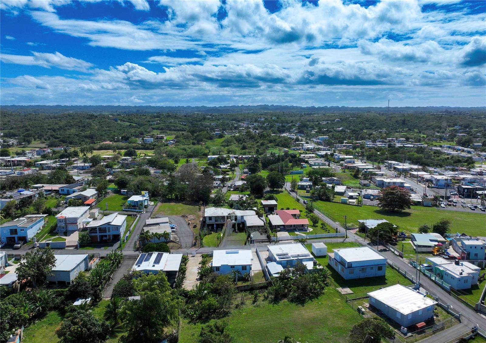 URB. LAS TRES T - Residential