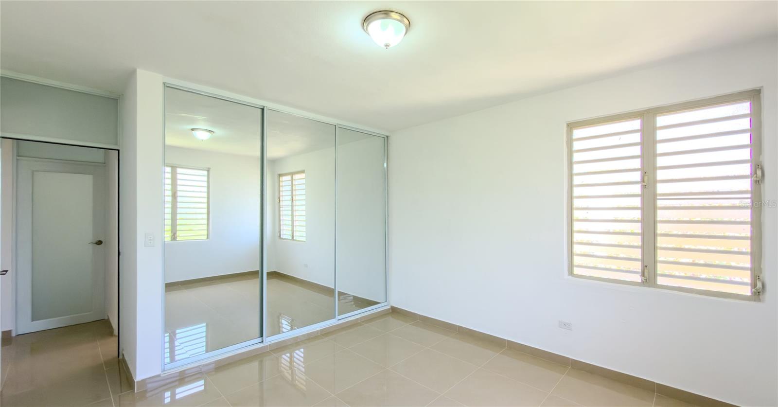 URB. LAS TRES T - Residential