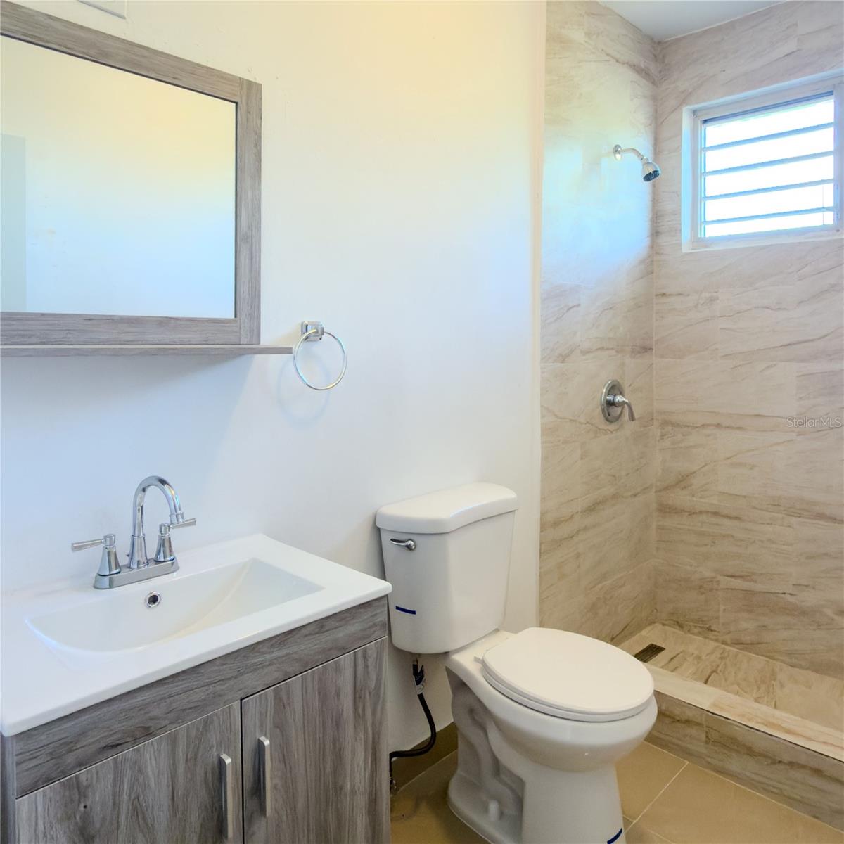 URB. LAS TRES T - Residential