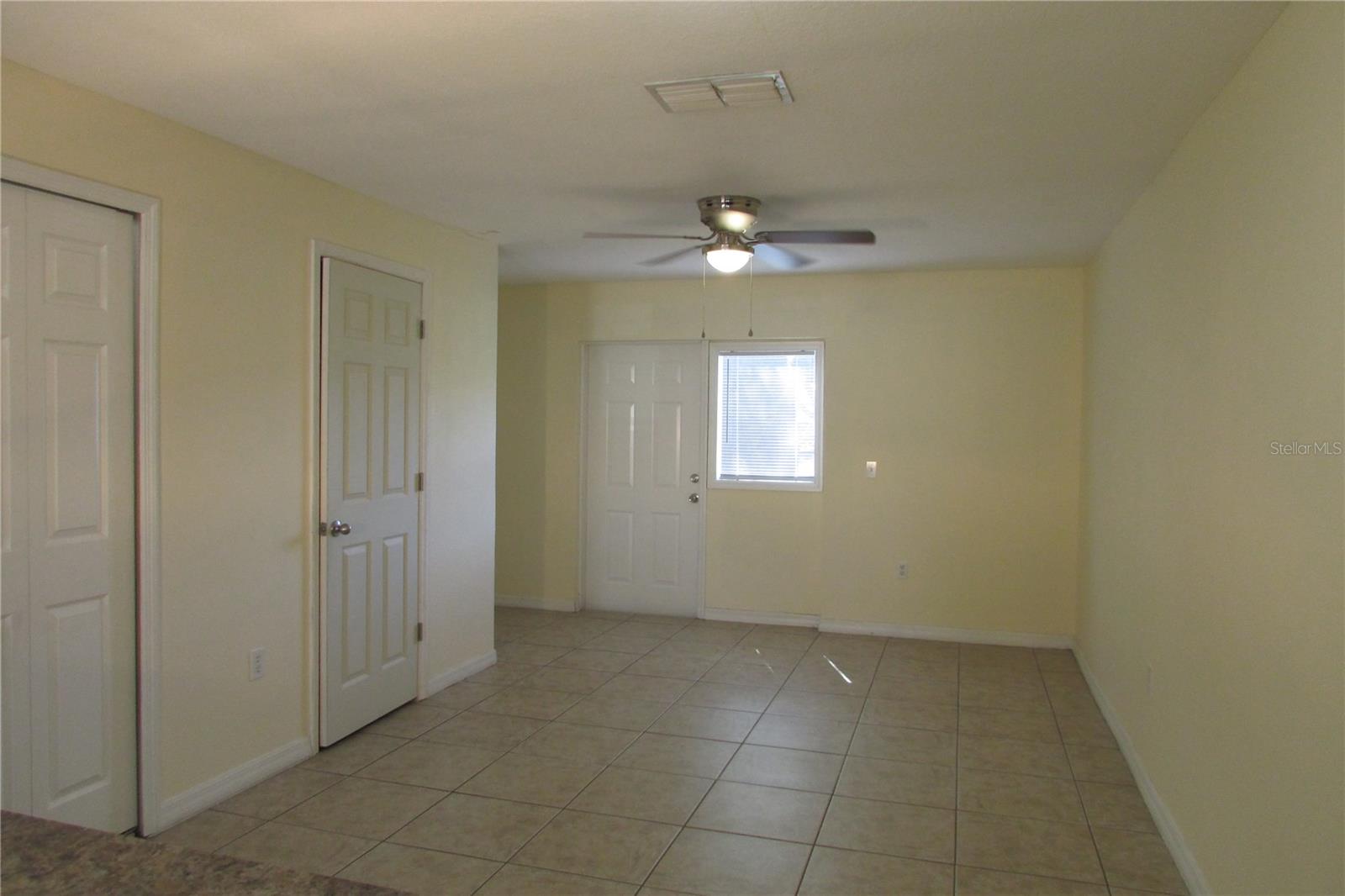 AUTUMN LANE TWNHMS CONDO - Residential