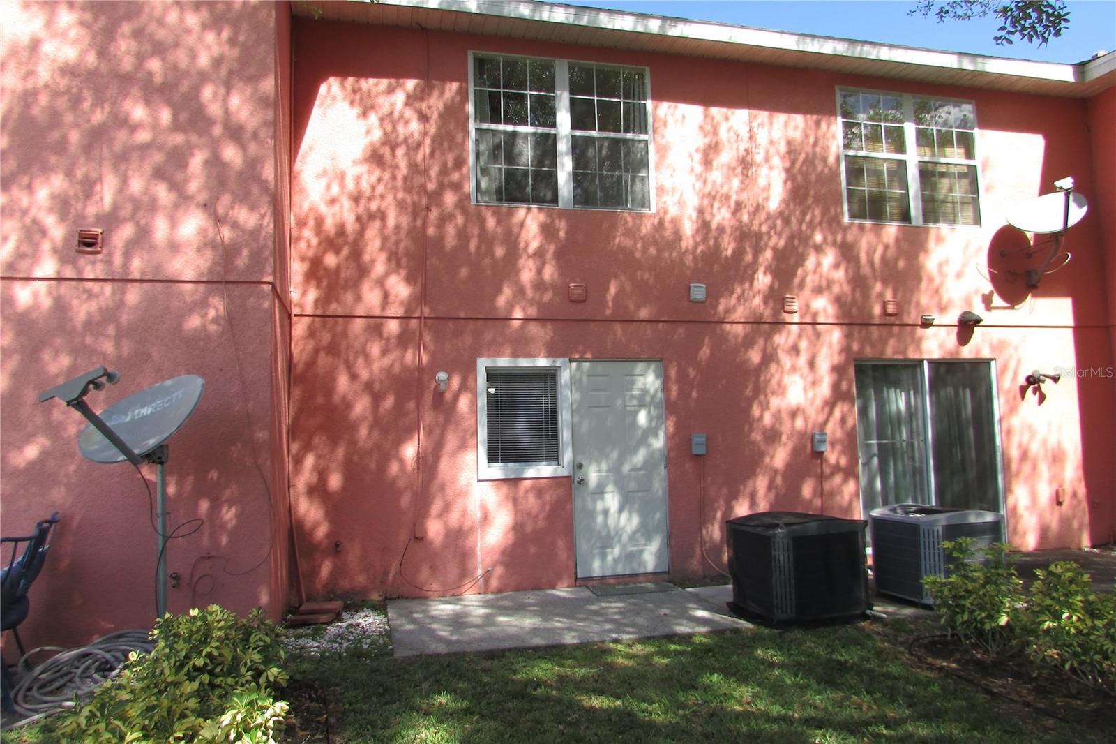 AUTUMN LANE TWNHMS CONDO - Residential