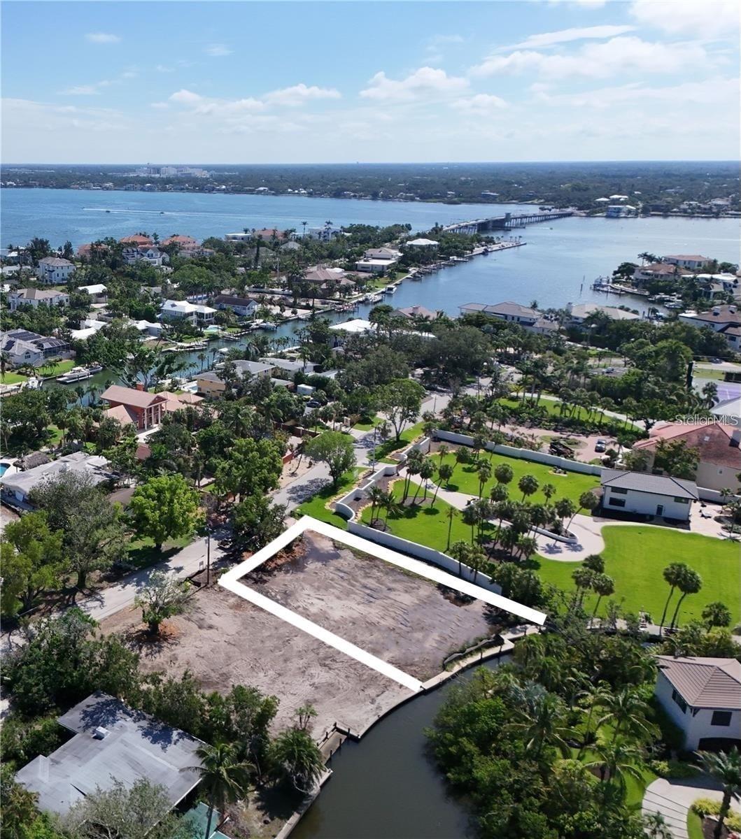 BAY ISLAND - Residential