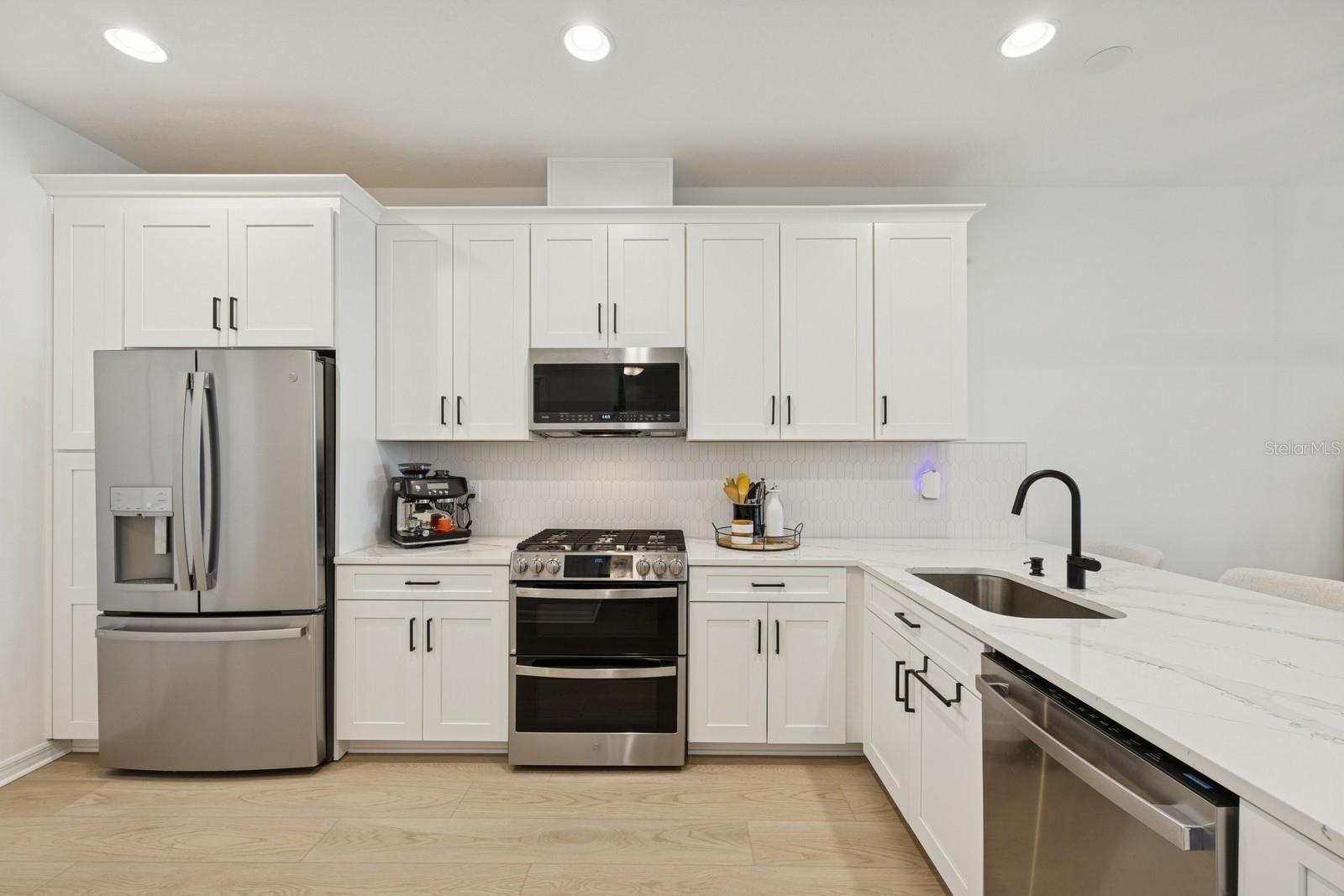 SWEETWATER AT LAKEWOOD RANCH PH I & II - Residential