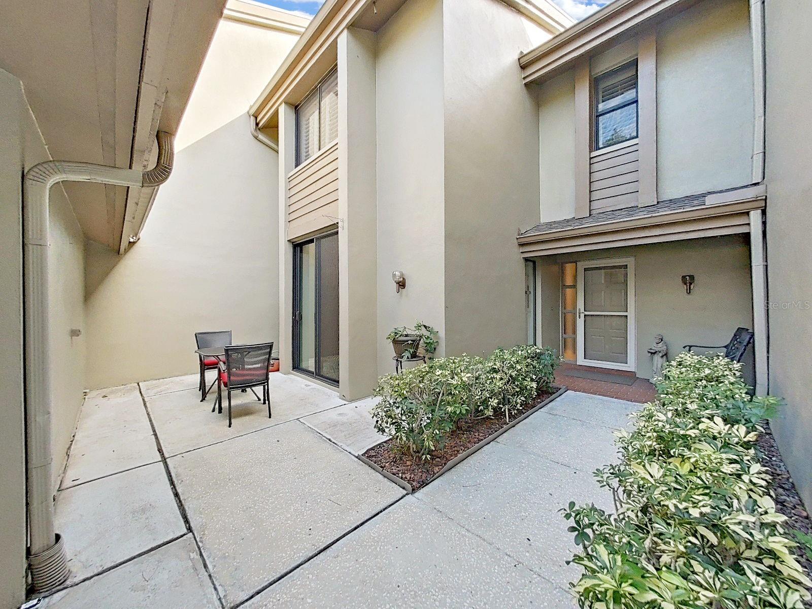 LANDMARK OAKS CONDO - Residential