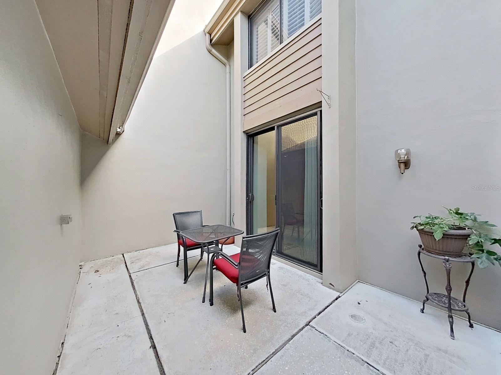 LANDMARK OAKS CONDO - Residential