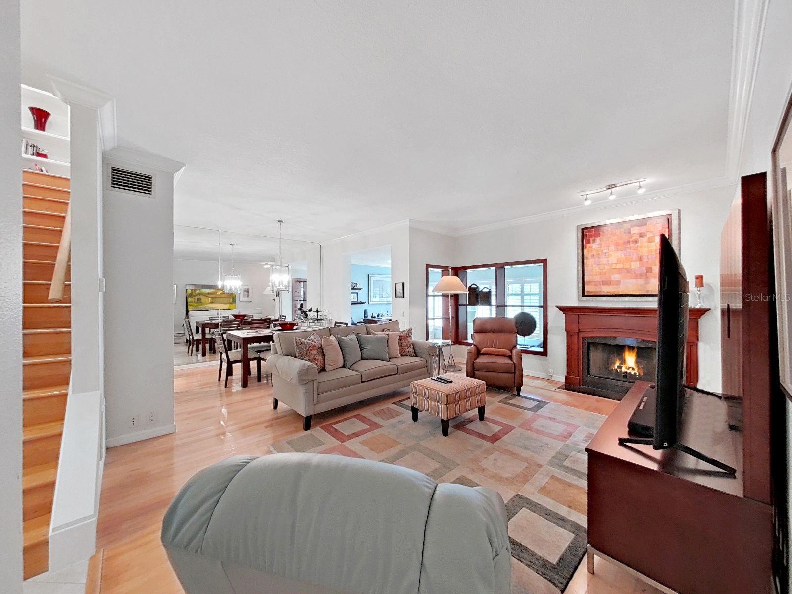 LANDMARK OAKS CONDO - Residential