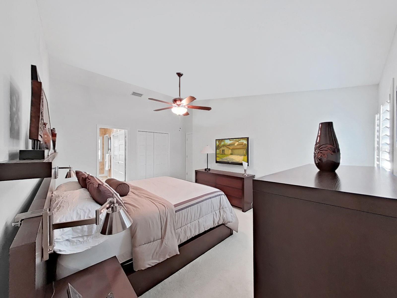 LANDMARK OAKS CONDO - Residential