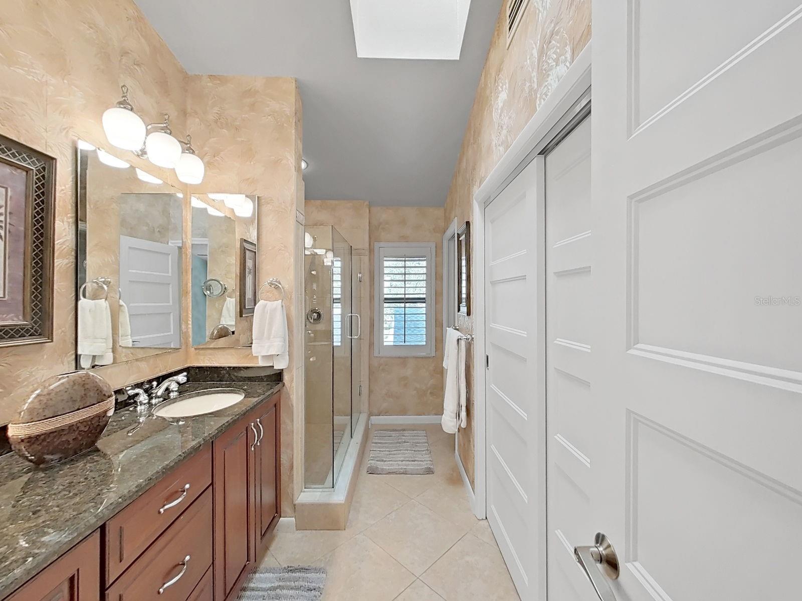 LANDMARK OAKS CONDO - Residential