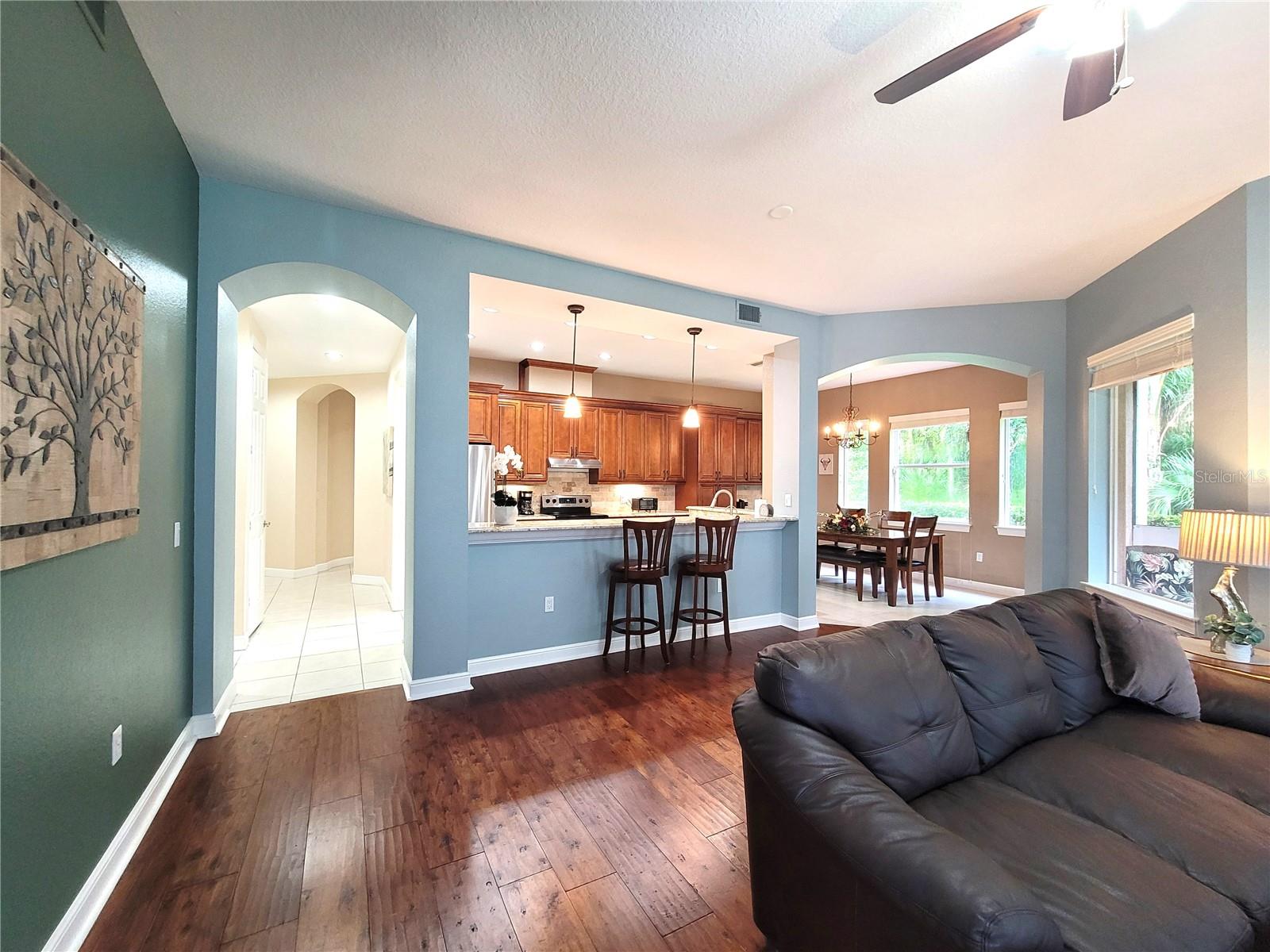 ACADEMY PARK PH II & III - Residential Lease