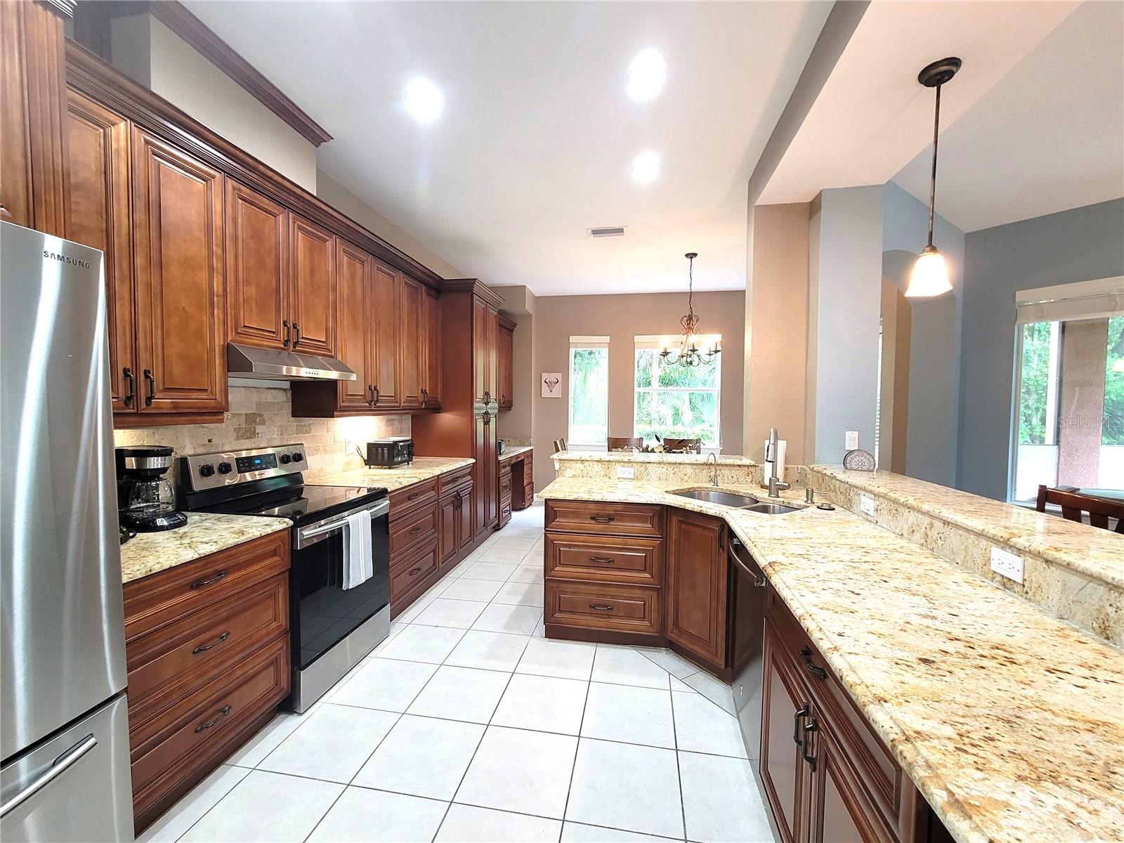 ACADEMY PARK PH II & III - Residential Lease