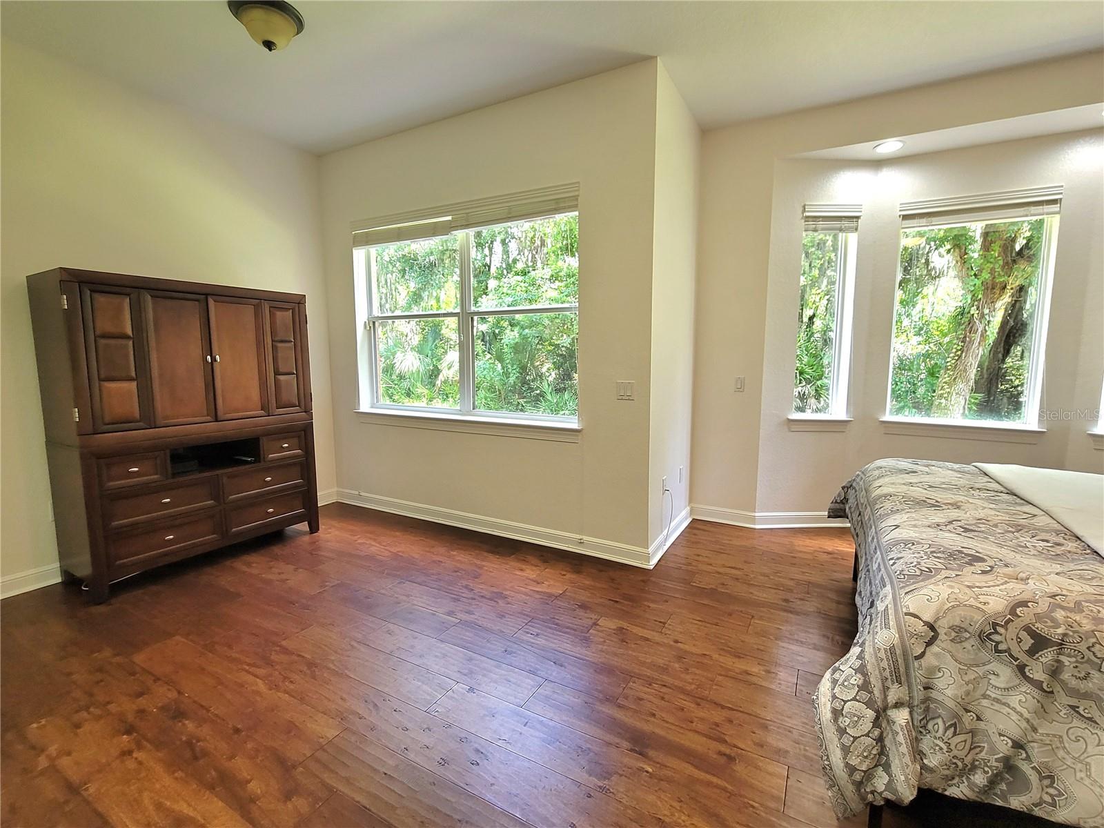 ACADEMY PARK PH II & III - Residential Lease