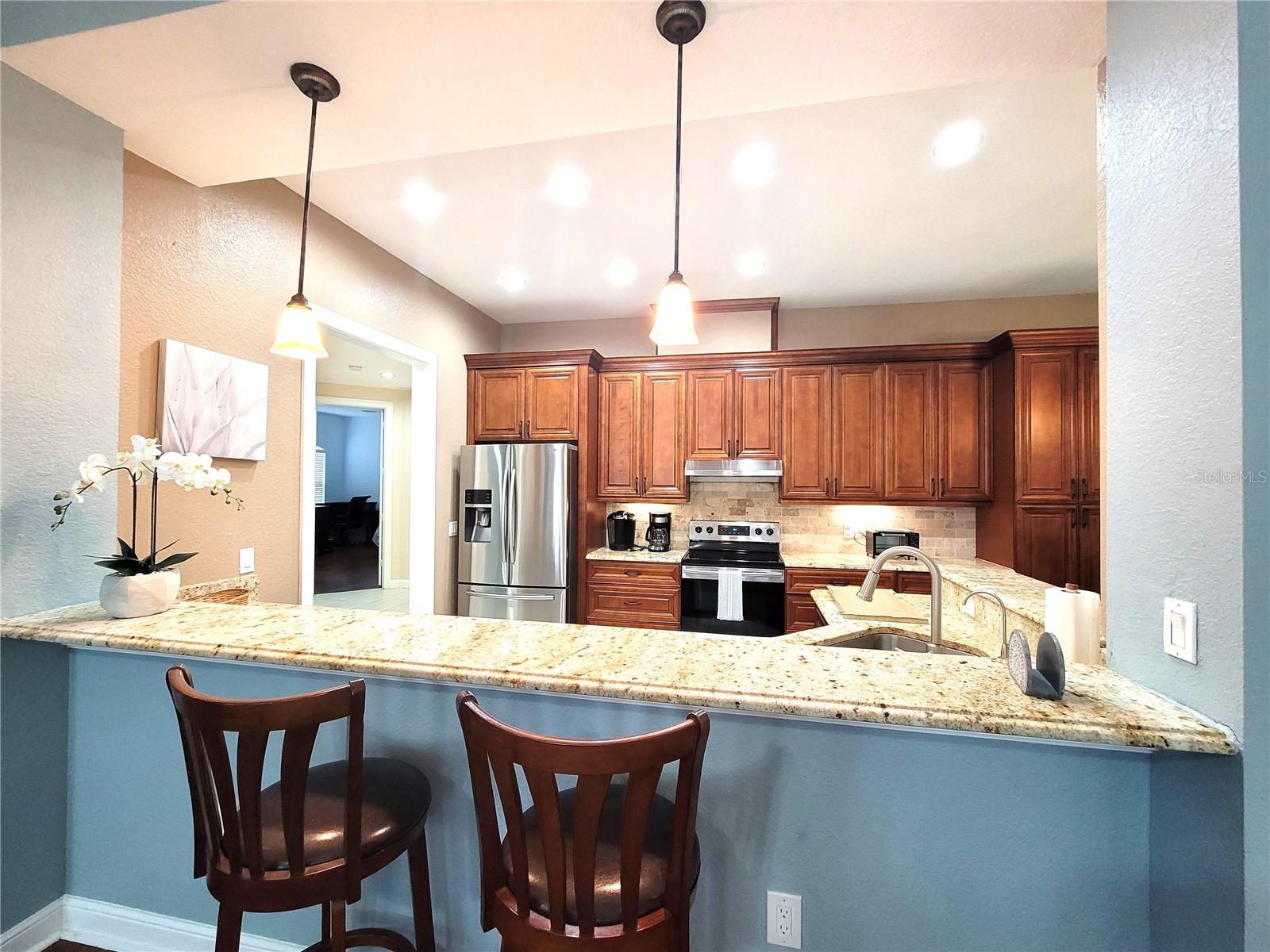 ACADEMY PARK PH II & III - Residential Lease