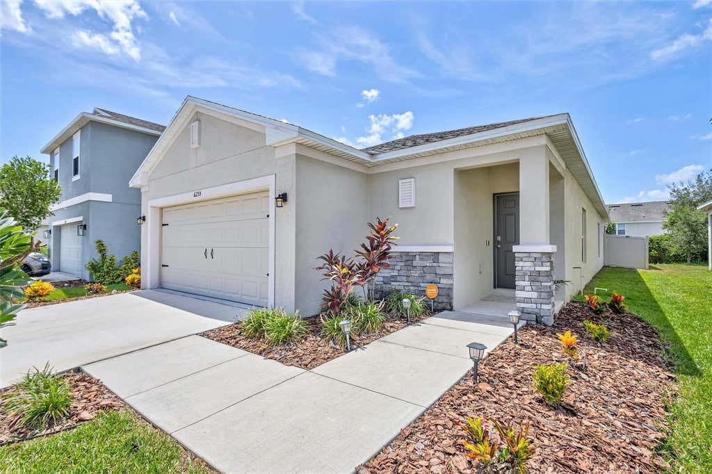 Photo of 6255 Springmont Loop, Palmetto, FL 34221 (MLS # A4700785)