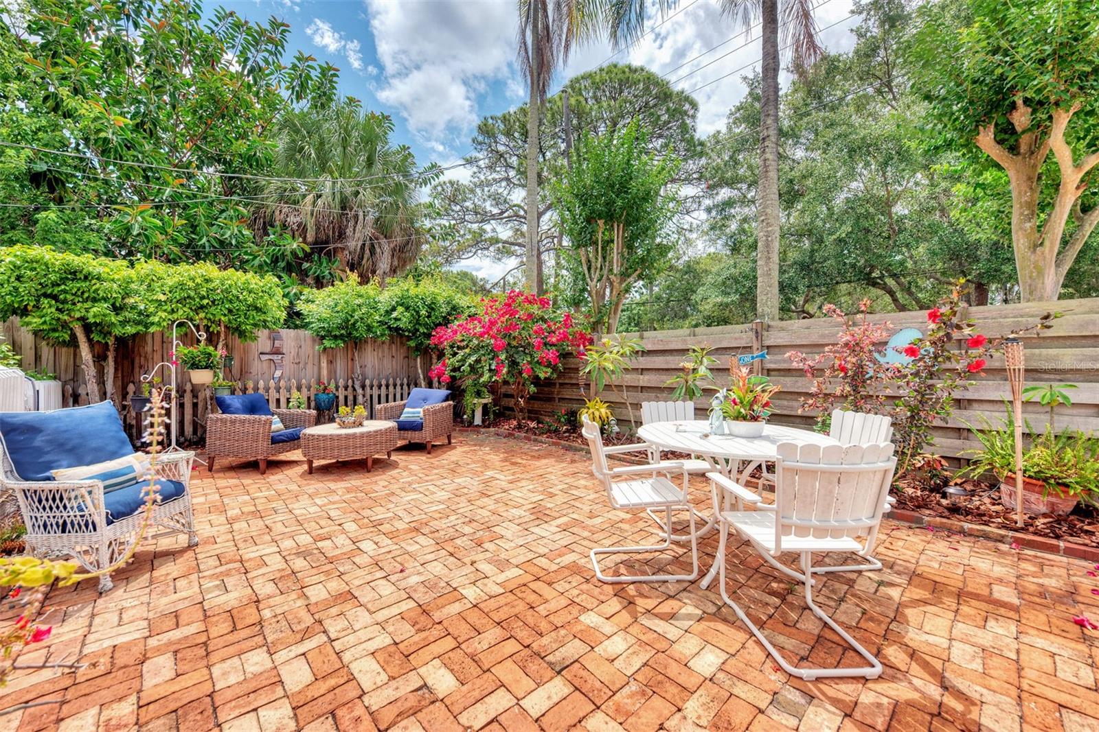 BRAEBURN - Residential Lease