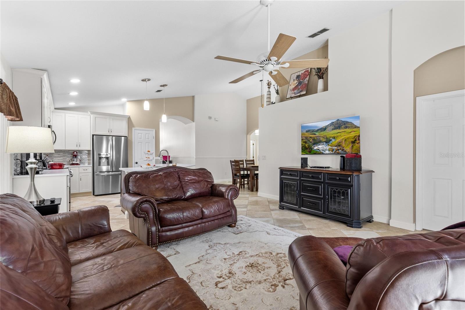 SPRING RIDGE - Residential