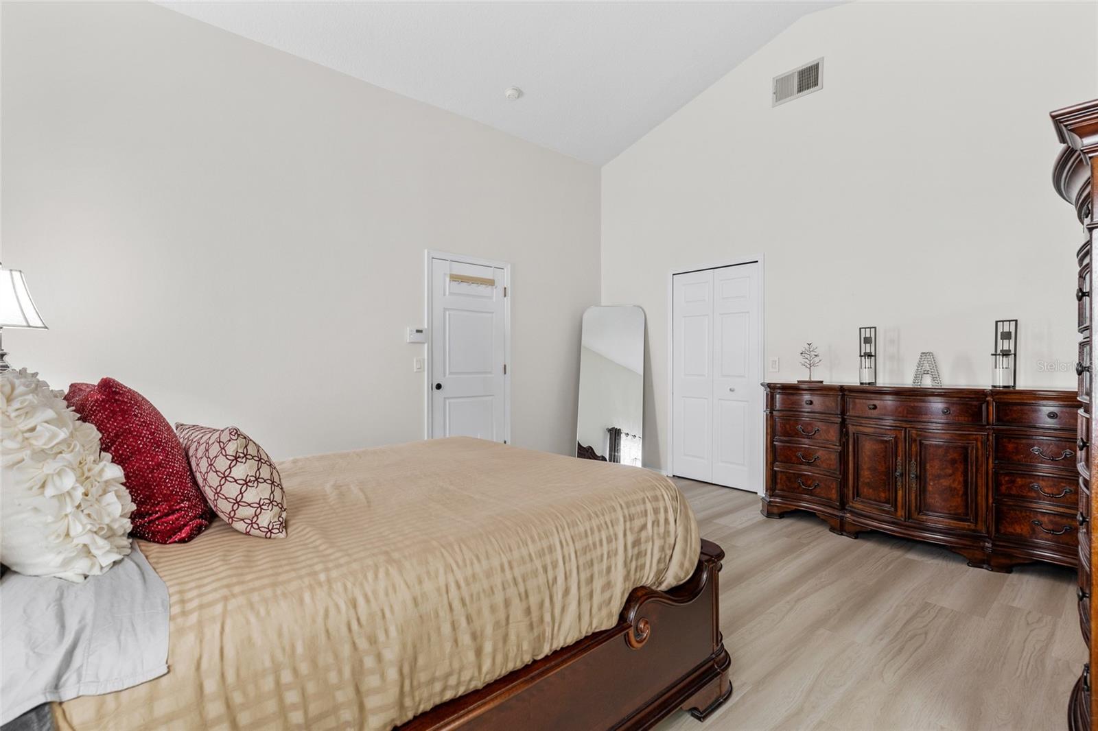 SPRING RIDGE - Residential