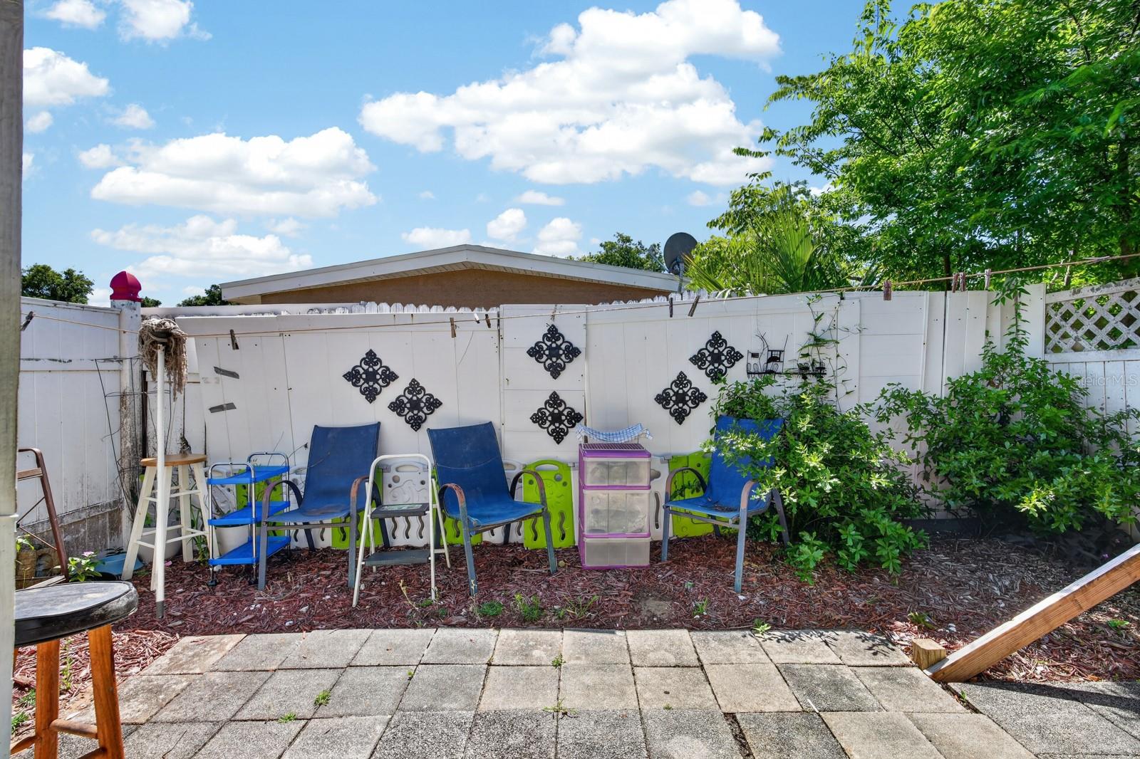 DOUGLAS PARK 03 - Residential